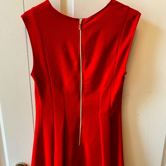 Dynamite Dress - Picture 2 of 3